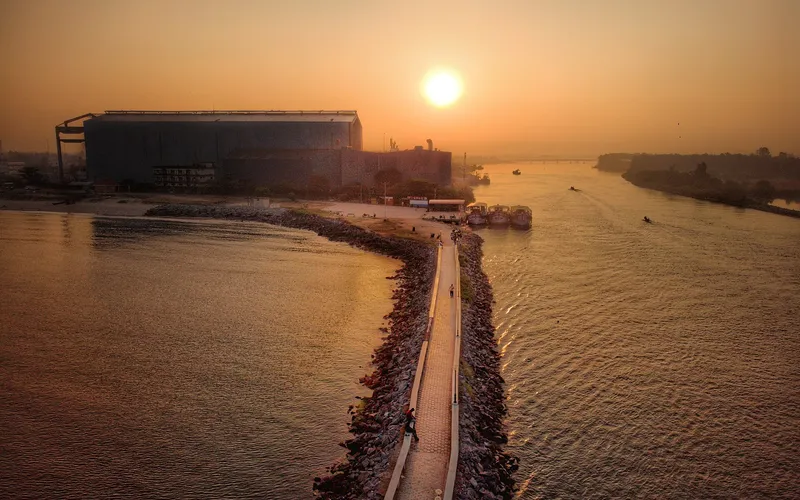 Sunset over the breakwater at Malpe, Udupi
